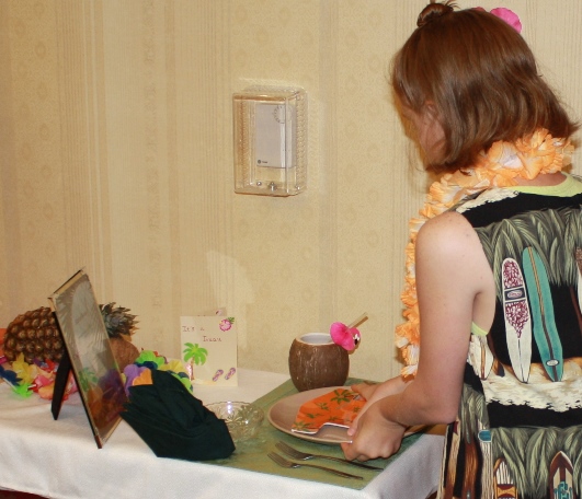 youth competing in Table Setting contest