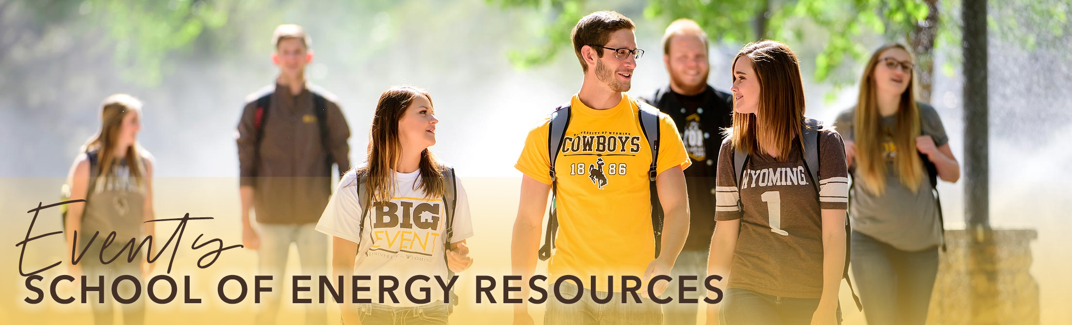 Students walking through Prexy's Pasture