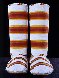 <i>Woman???apos;s Leggings and Moccasins </i>