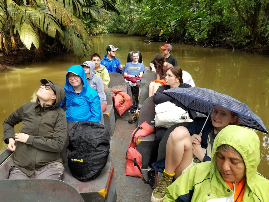 Students in a boat in Costa Rica during the 2023 FYE Abroad