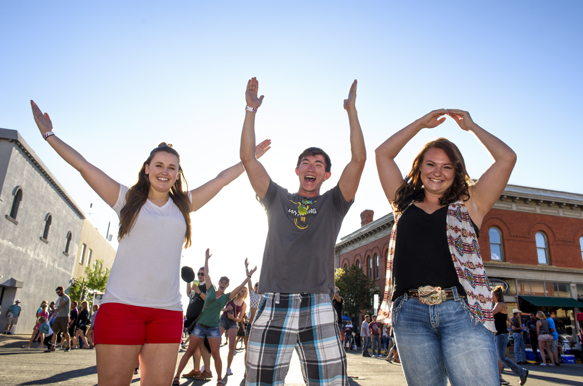 students spelling "WYO"