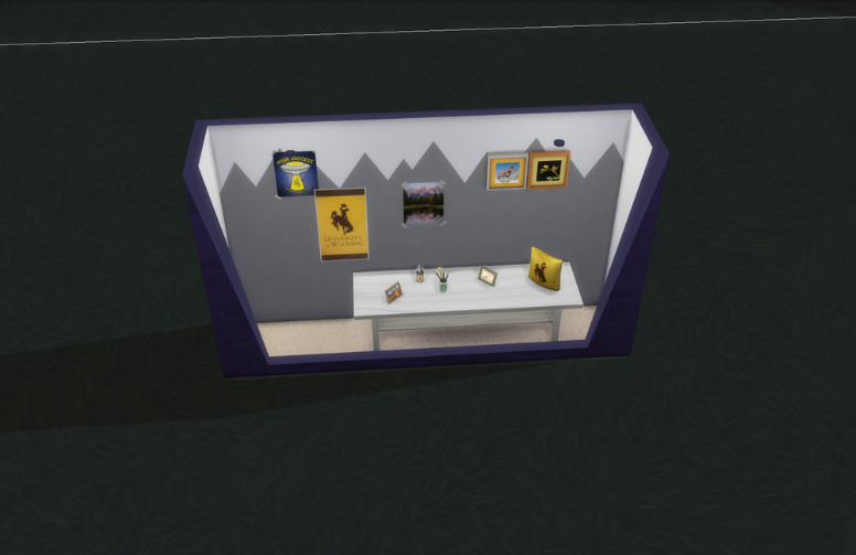 uw themed items