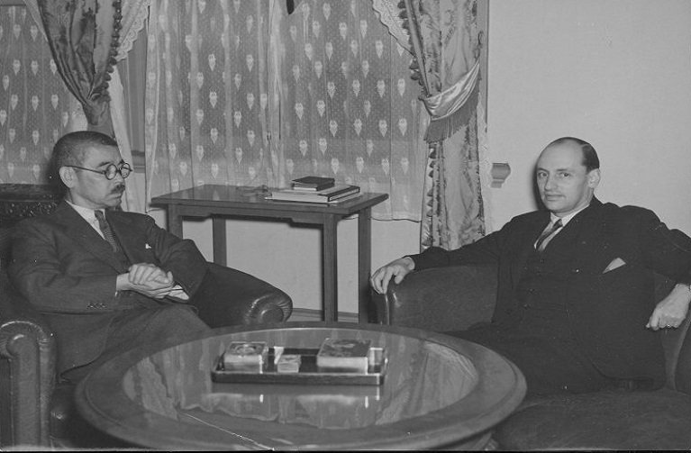 Two men chatting