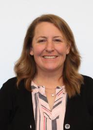 Eileen Battles Headshot