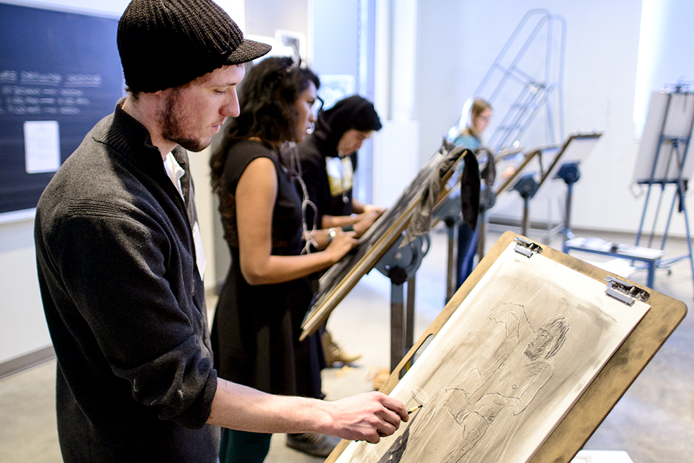 Students working in the drawing classroom