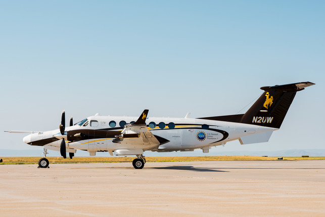 side view of n2uw king air research aircraft