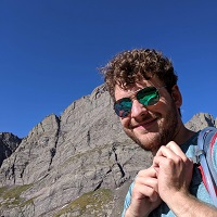 andrew_smith_200x200