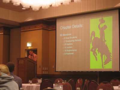 presentation, showing powerpoint slide