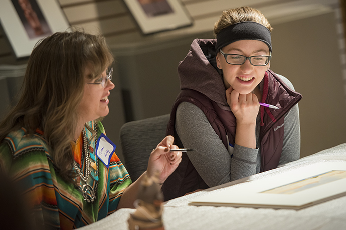 criminal justice student meeting with criminal justice adviser