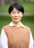 Li Li headshot