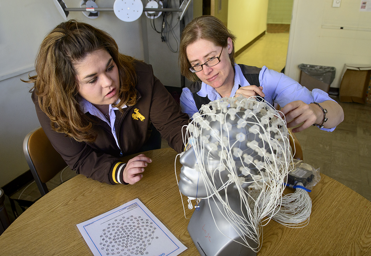 Photo of two UW women in science lab