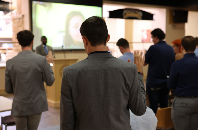 Student Senators taking their oath of office 
