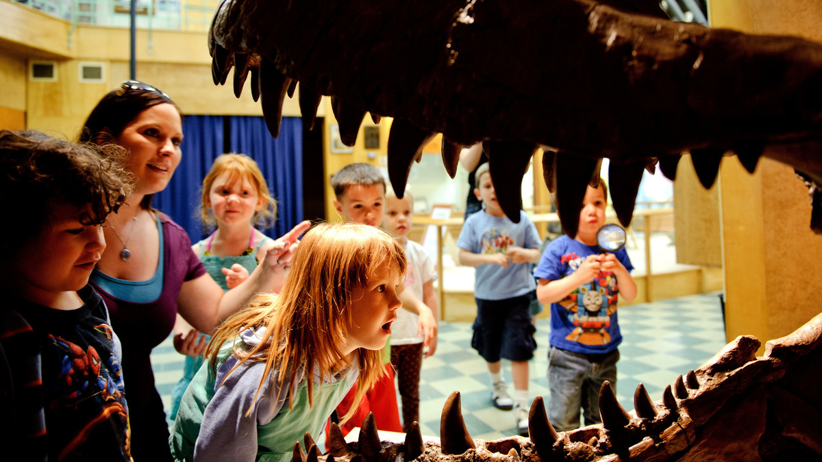 ECEC Preschool field trip to the Geology Museum