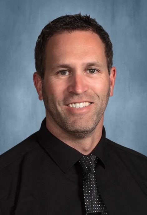 Headshot of Lucas Dow