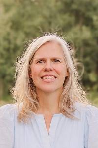 Laura Oler