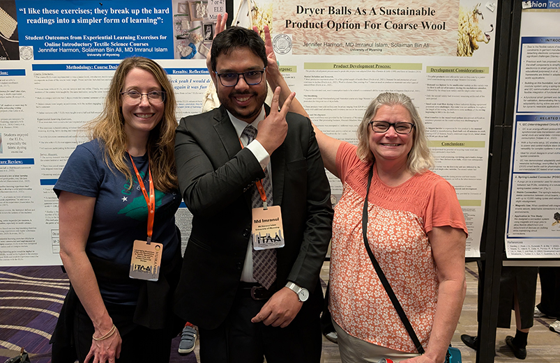 three family and consumer sciences attendees at the ITAA conference