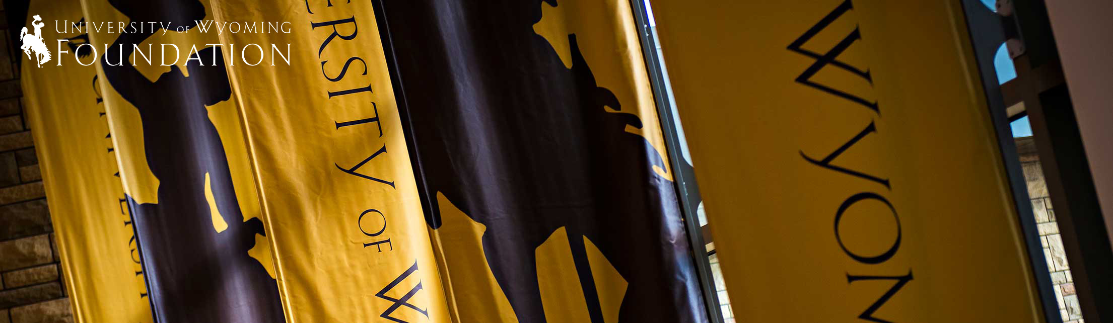 UW banners.
