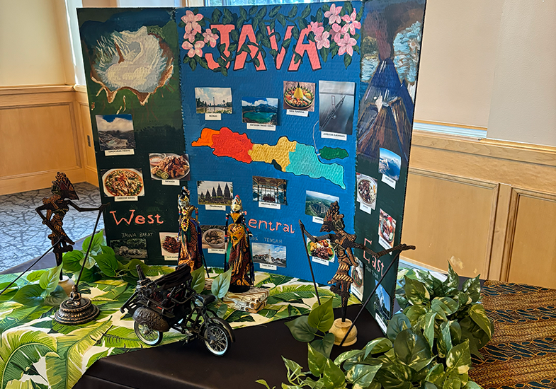 Indonesian Night featured displays from many provinces. This is of Java