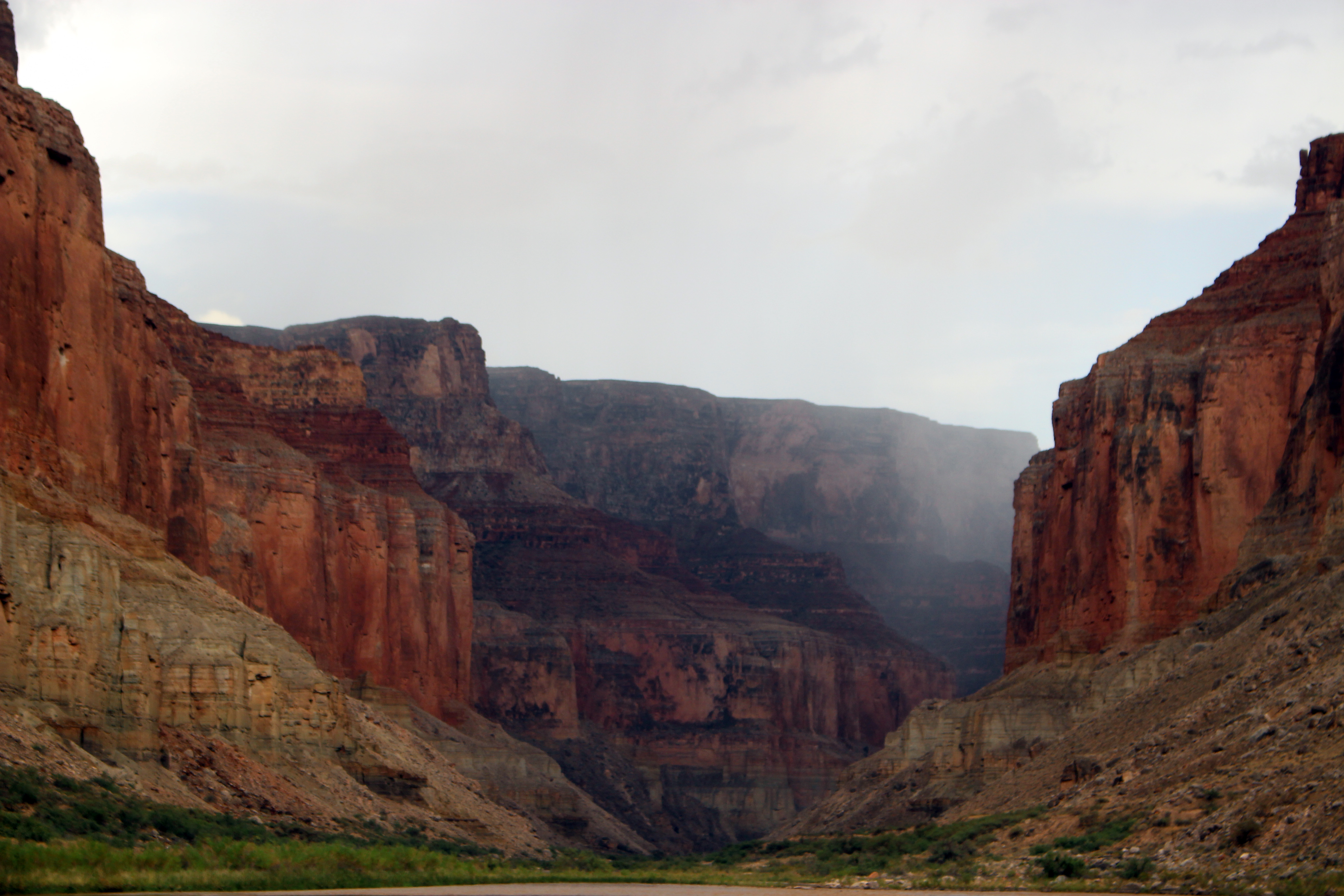 grand canyon rain