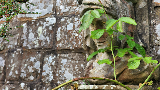 Scultpure in Abbotsford gardens in Scotland