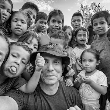 Shane Epping with local kids in Chino, Peru