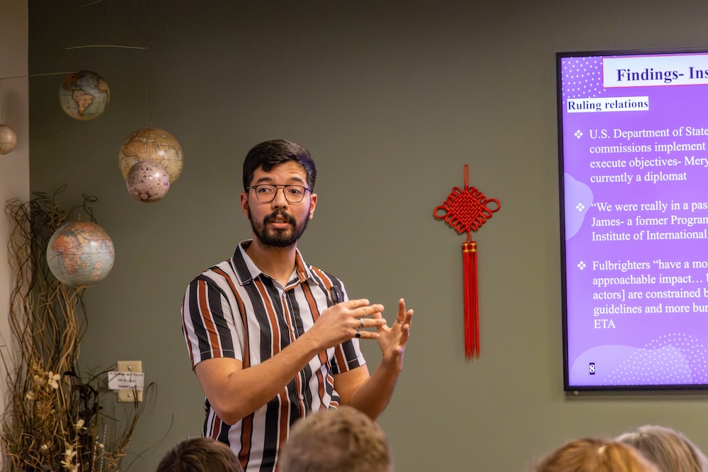 Salah-Eddine Oukhssane gives a presentation on Fulbright