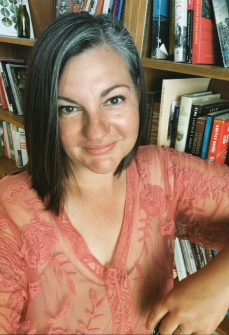 Photo of Associate Professor Alexandra Kelly