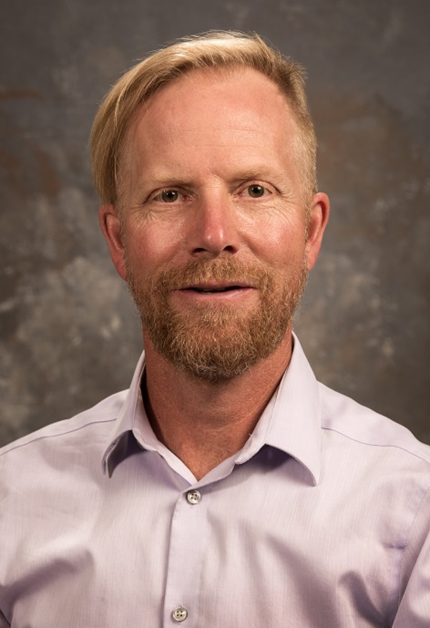 Tom Grant Headshot