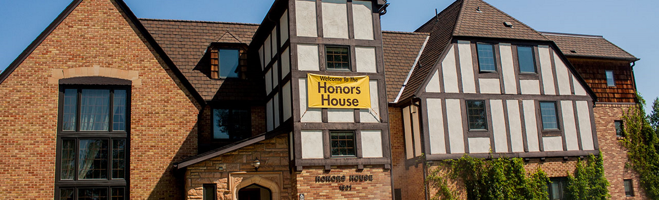 Honors student in Honors House