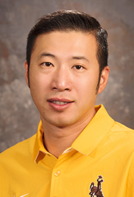 Qin "Arthur" Zhu