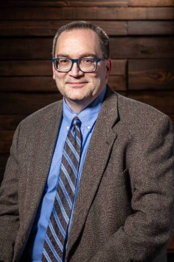 Daniel Brackmann headshot