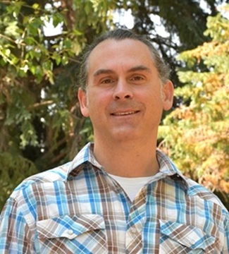 Jason Robison headshot