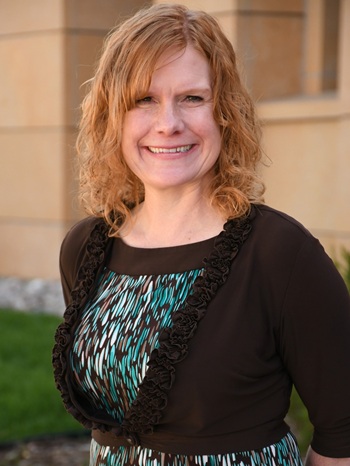 Tawnya K. Plumb headshot