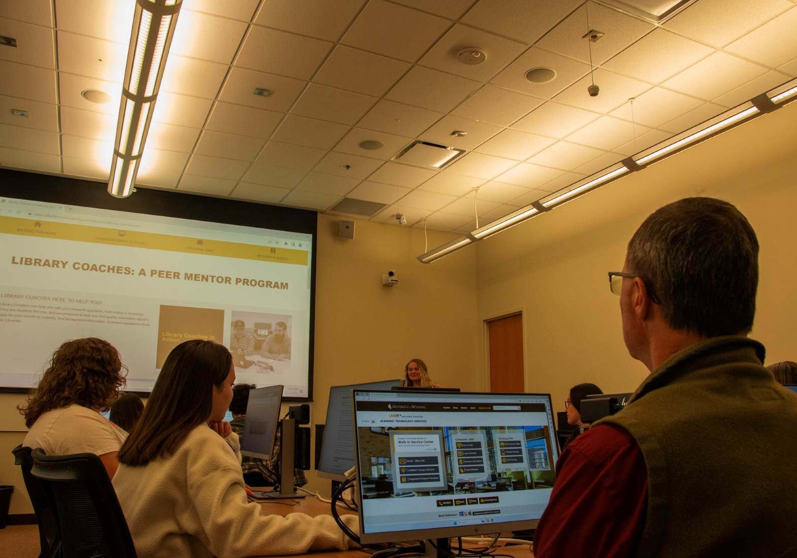 Attendees at a UW Libraries workshop.