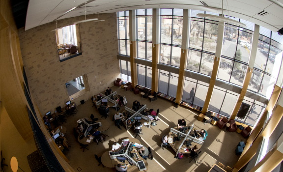 bird's eye view of the main level computer lab in Coe Library