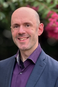 Joshua Sternfeld headshot