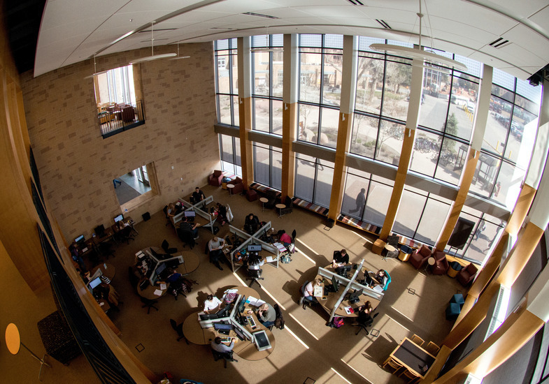 Students working in the Coe computer lab.