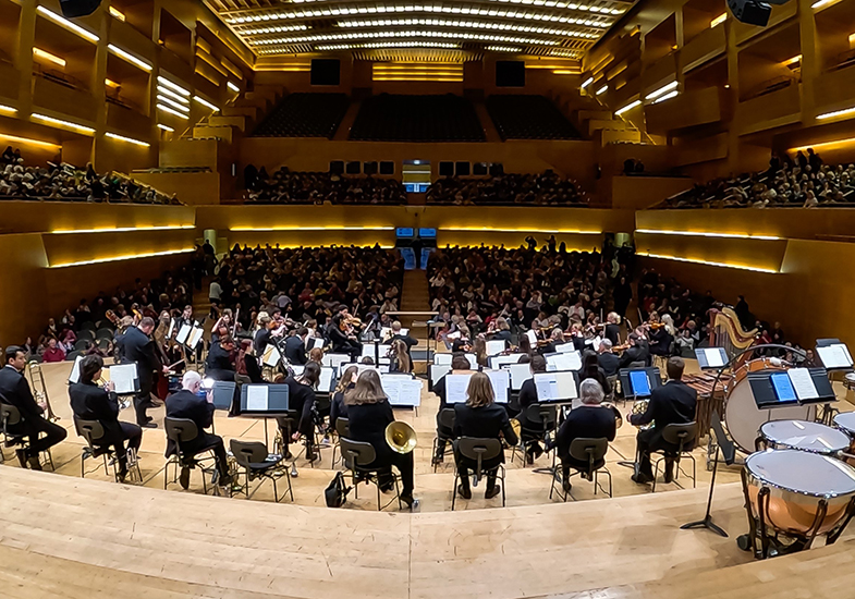 UWSO performing in Barcelona, Spain