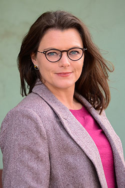 head photo of a woman