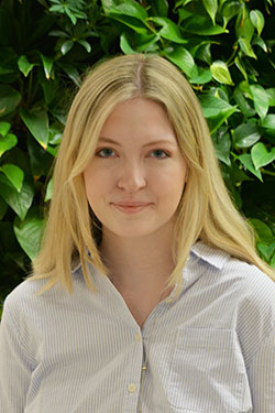 Head photo of a woman