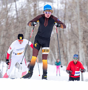 people Nordic skiing