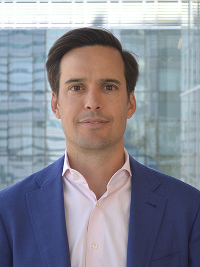 head photo of a man