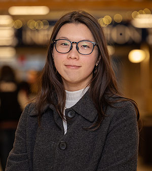 head photo of a woman