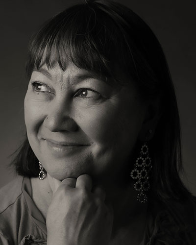 head photo of a woman