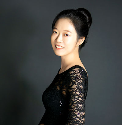 photo portrait of a woman