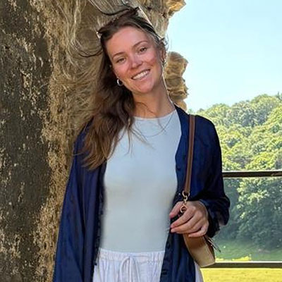 woman posing outdoors