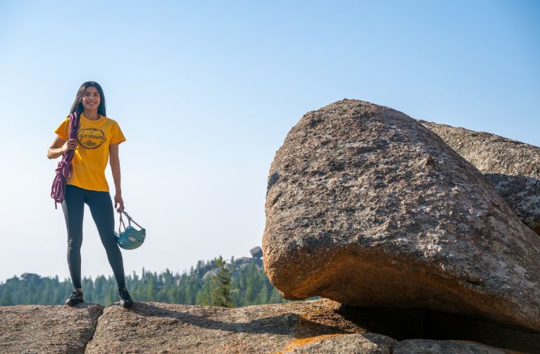 Picture of UW Petroleum Engineering student outside.