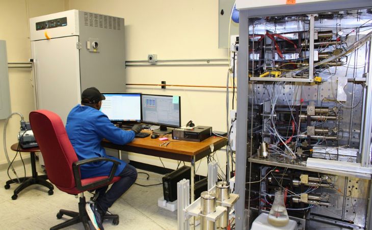 picture of researcher in the peabody energy advanced coal technology lab