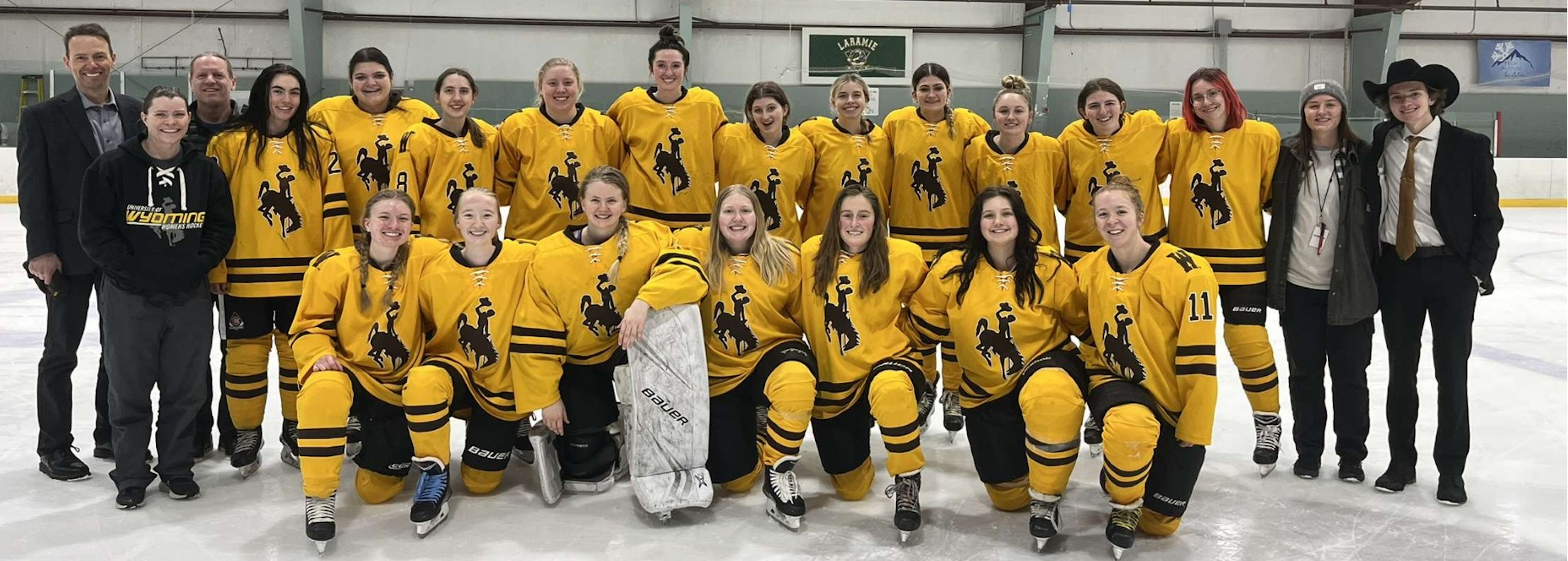 Team Photo of the Women's Hockey Team