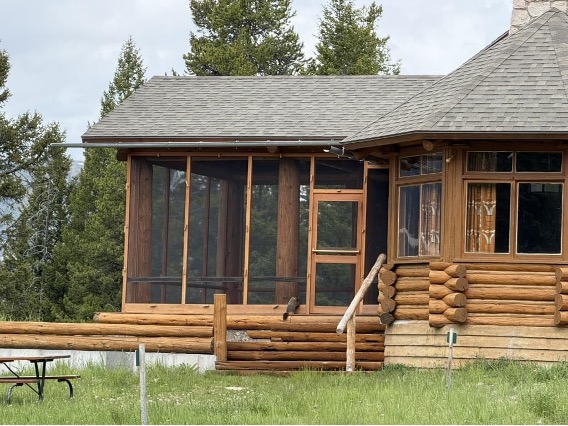 Berol screened porch